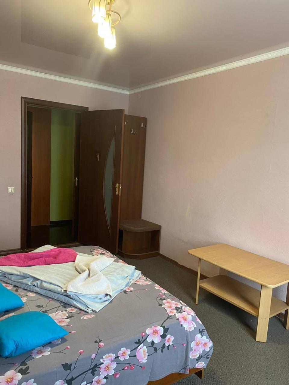 Апартаменти В Парку Umanʼ Exterior foto